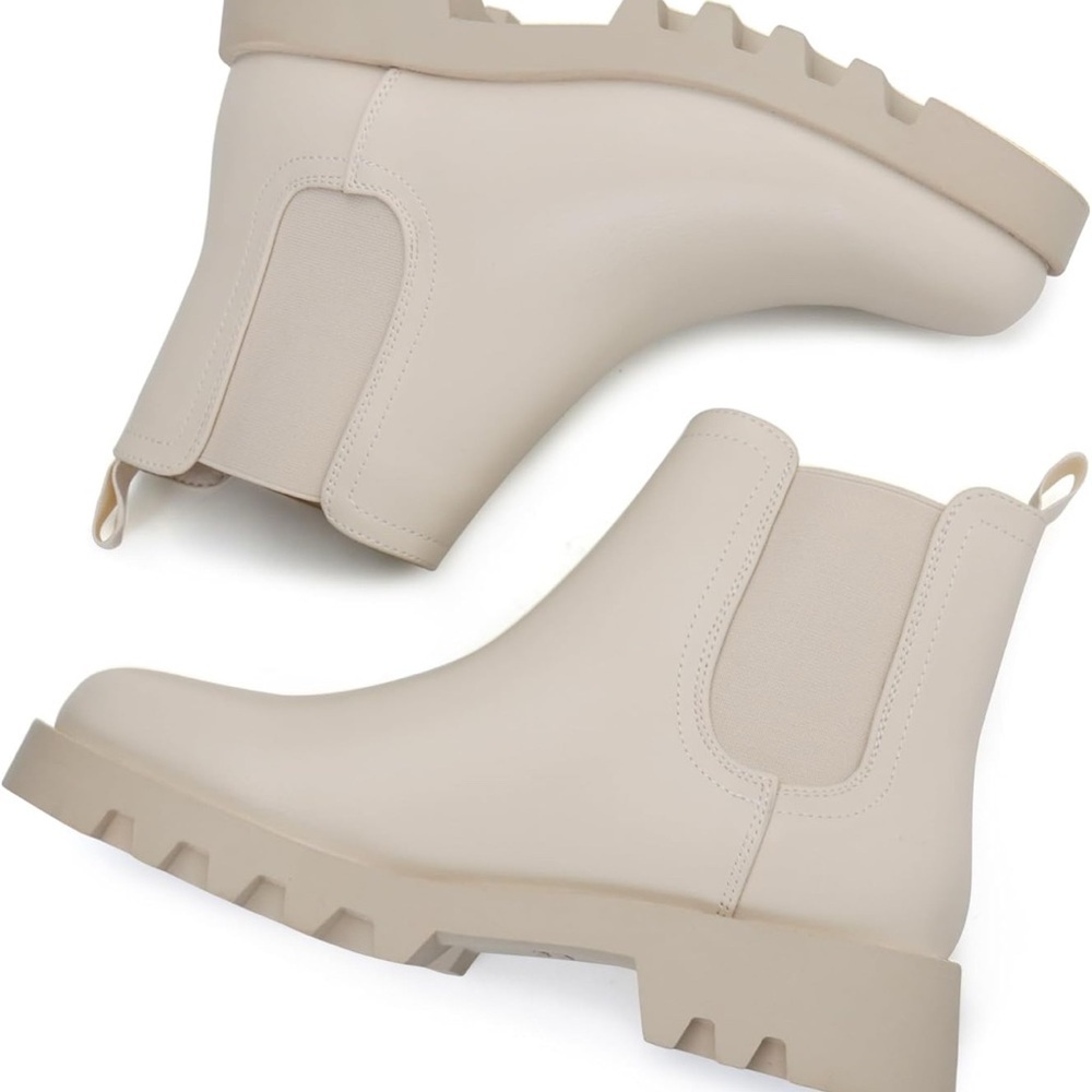 Women's Cream Ankle Boots‎